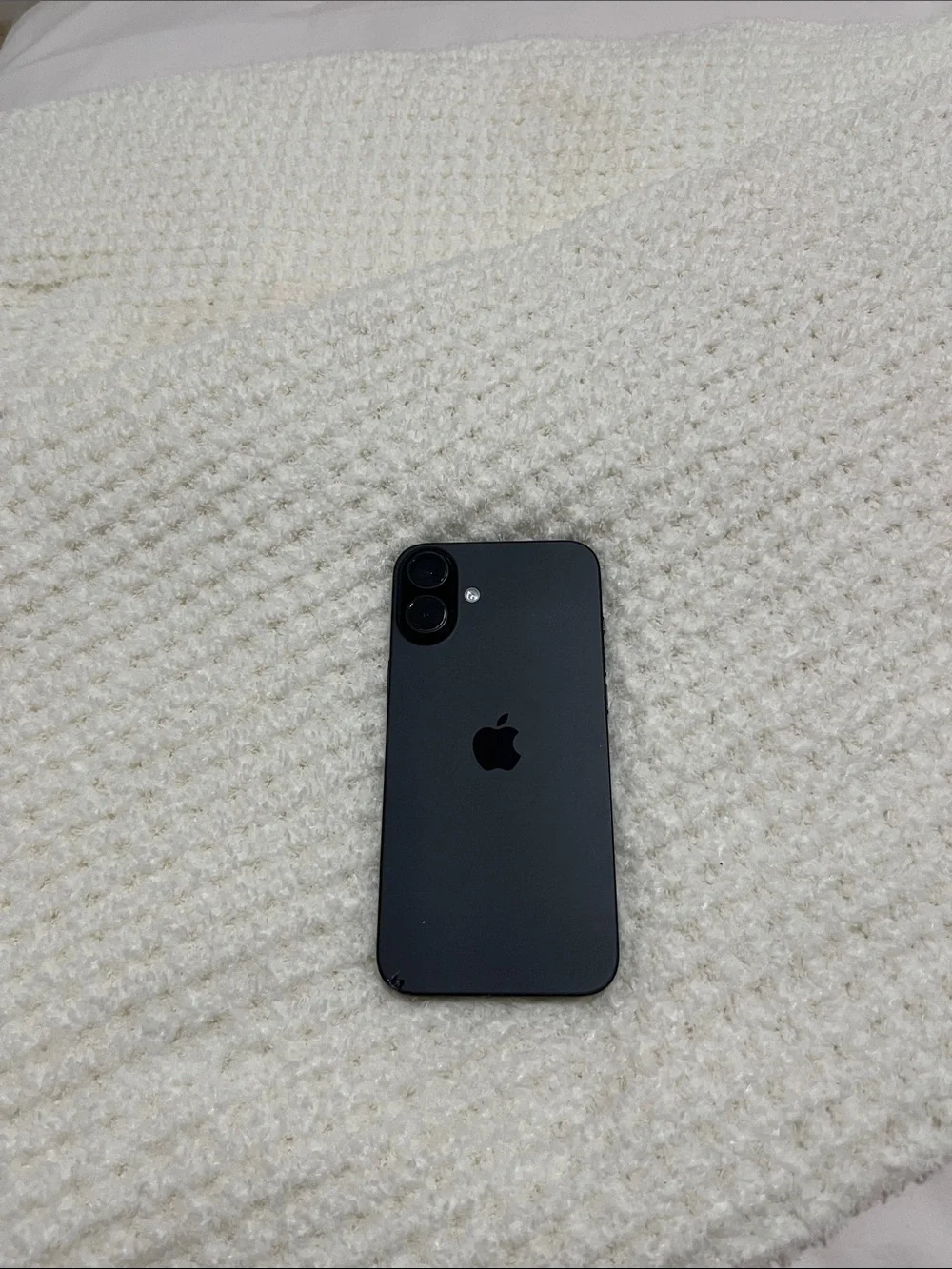 Black iPhone 16 plus